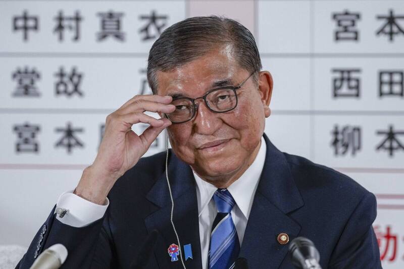 矢板明夫总结自民党此次惨败原因，重点在于传统保守支持者的流失，石破茂在「尊重日本传统价值观」、「联美抗中」、「小政府」等方面都做得不好。（彭博）