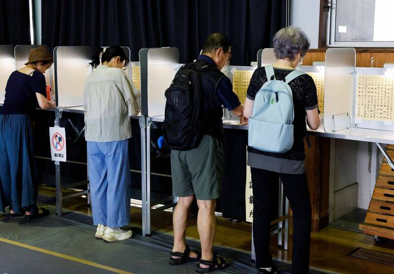 居日外籍人士受访表示，从这次参议院大选可以看出日本人的「排外」情绪确实在上升。（路透）