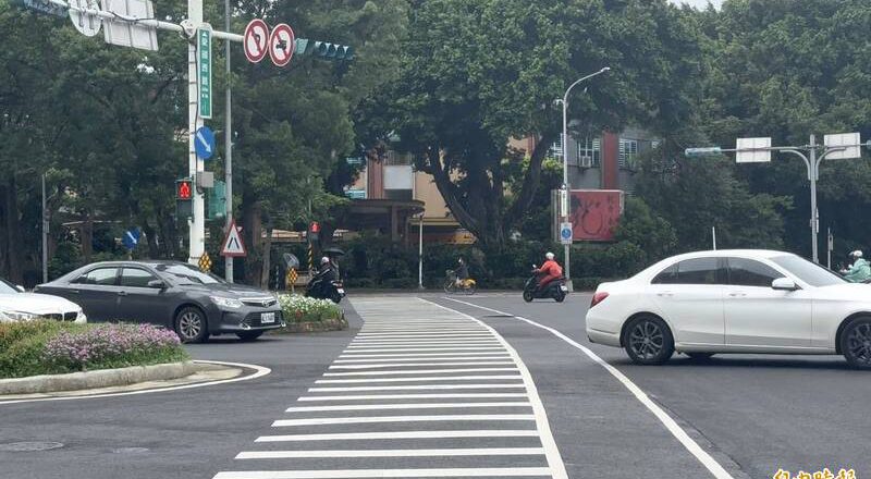 名医周佳正被撞身亡 北市府提增公车左转时相5改善措施