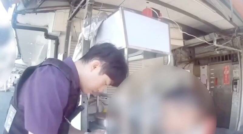 患语言障碍男童走失徘徊街头 南港警递画笔暖举助他回家