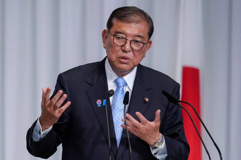日本首相石破茂面对党内逼宫压力传出态度松动，日本媒体报导可能在8月下旬辞职。（彭博资料照）