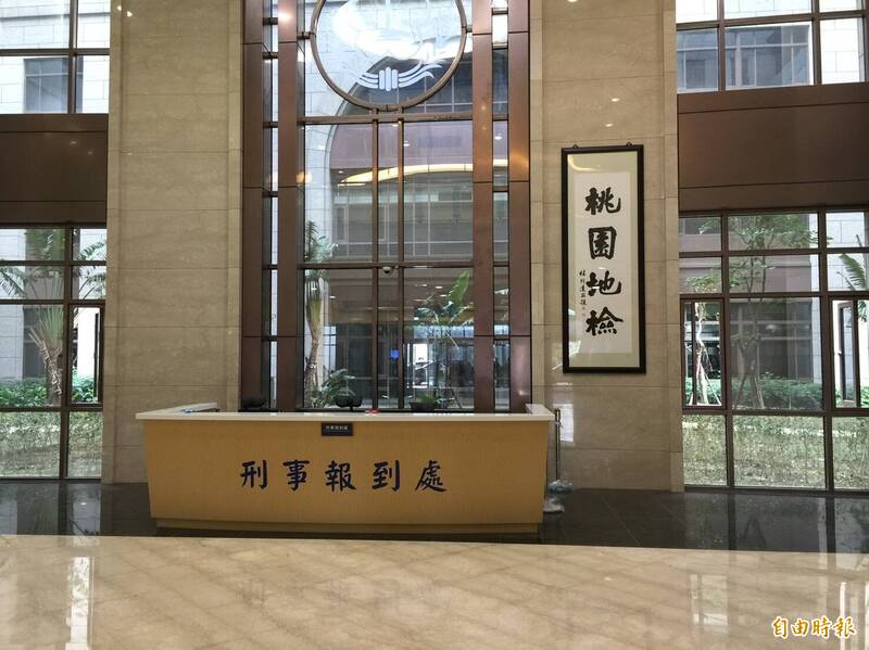 陆军584吕装甲部队吕姓上兵逾假不归，经桃园宪兵队移送侦办，桃园地检署调查后将他起诉。（记者余瑞仁摄）
