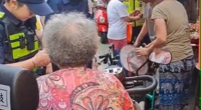8旬老婦騎電動代步車上菜市場  撞傷路人及攤商
