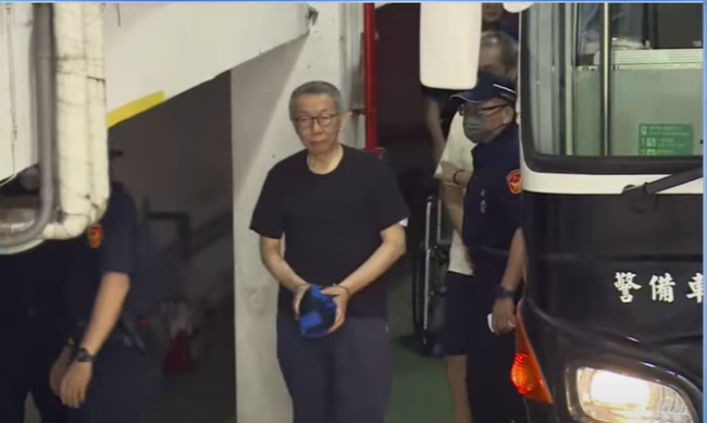 cut-1748339131-iLc3AN0