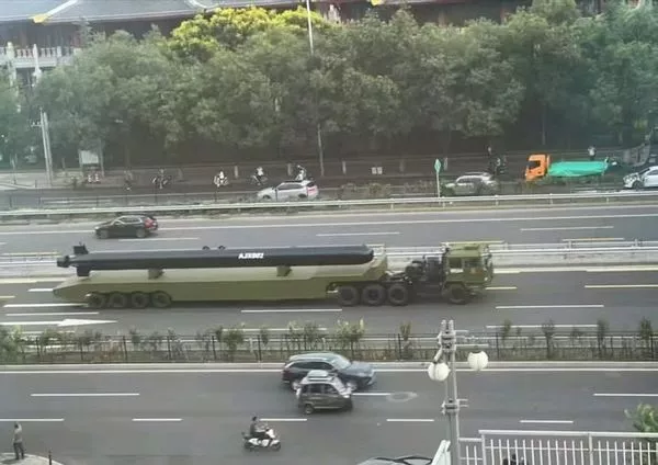 1755550836845642 1755550836845642