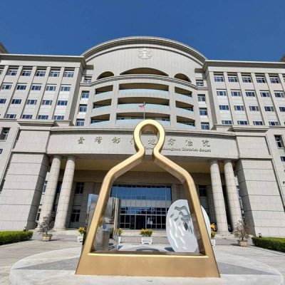 比丘尼化缘「抢地盘」！与佛具店老板娘互殴 法官：没收功德箱