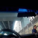 红帽阿嬷徒步误闯水源快速道路 文二警紧急护送返家
