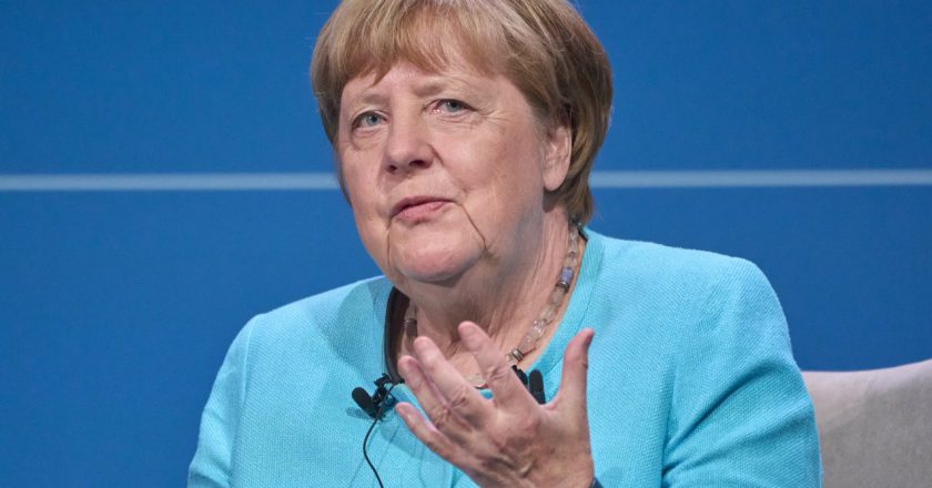 前德总理梅克尔：波海国家、波兰阻欧俄对话 之后俄侵乌