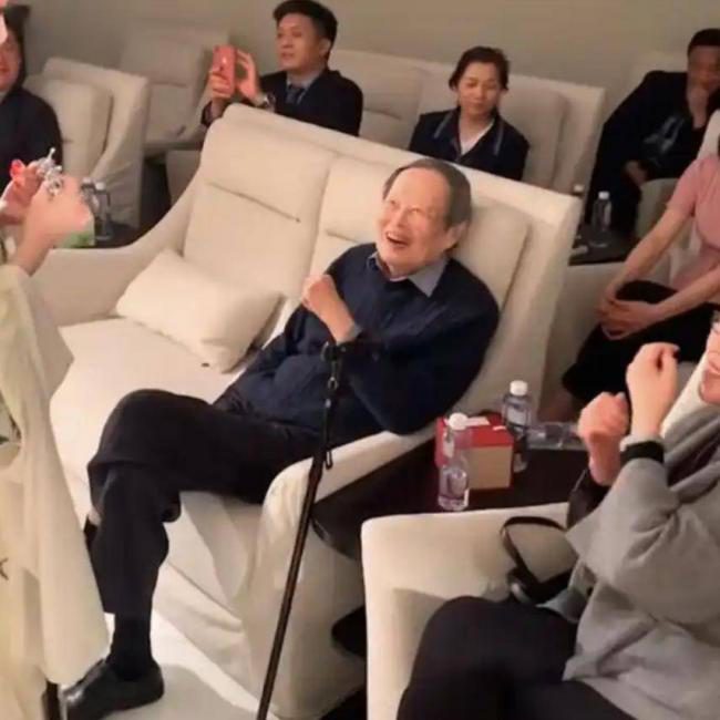 20251018_17608089485498 20251018_17608089485498