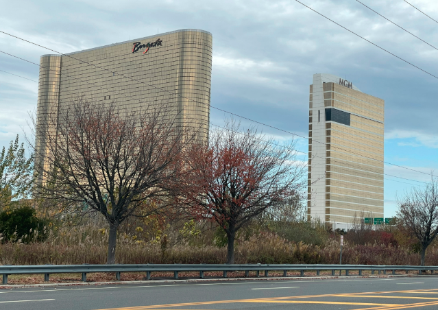 美酒店惊现华人双尸案：女子断颈 6旬男子自残亡