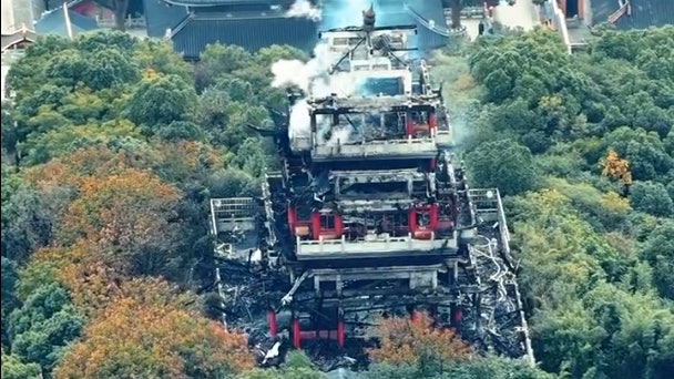 2e2WLAIbDbtpEQ-Wvtc_Jw9UBVLLhqEOVx8svlcfLL4