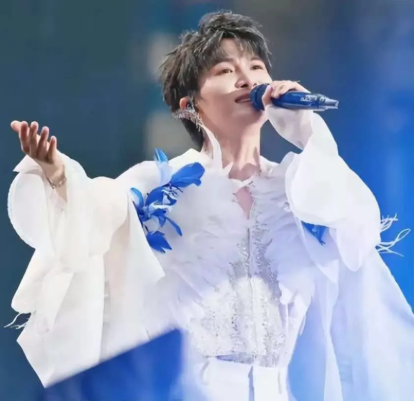 c952cd8d23bfa4ca69f3c2e8aac87310