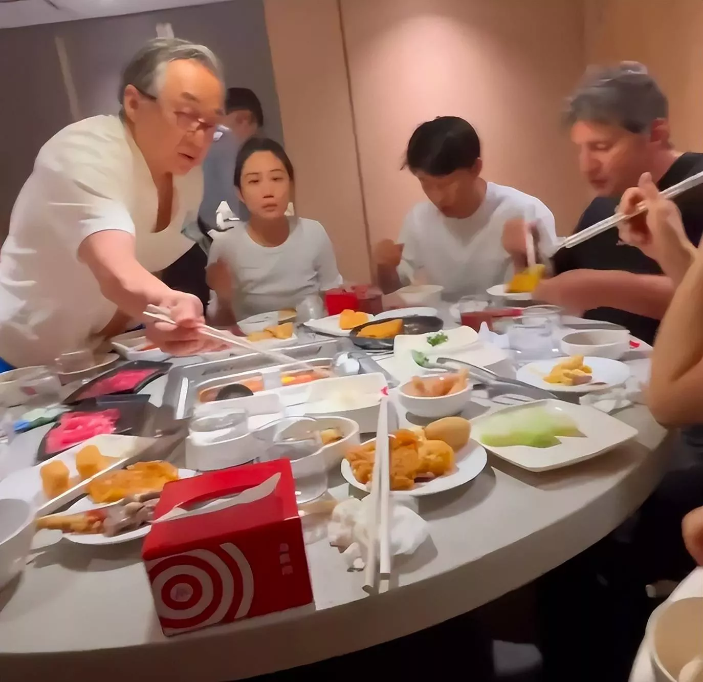 ec20204313a967eb4ce89f10edc01d82