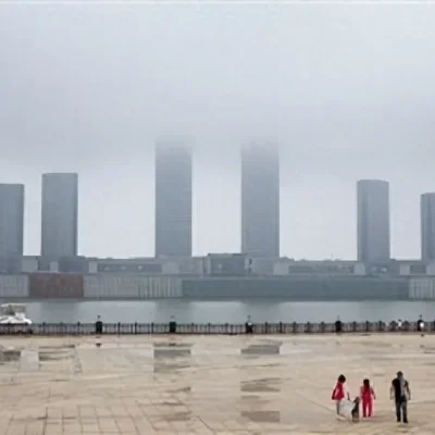 被全国嘲笑十年！昔日“鬼城”如今挤满人