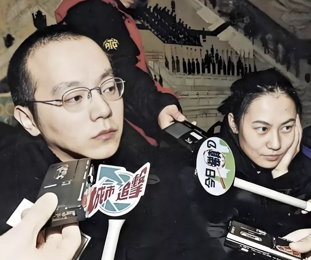 1999年窦唯高原婚外情曝光,两人召开发布会说明情况