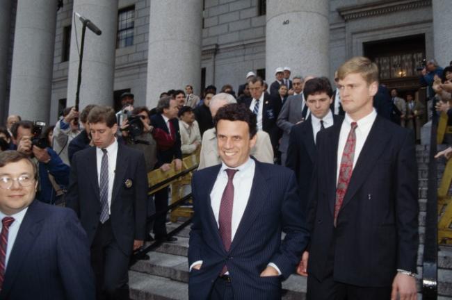 震惊上流社会 昔日首富如何陷入债务黑洞