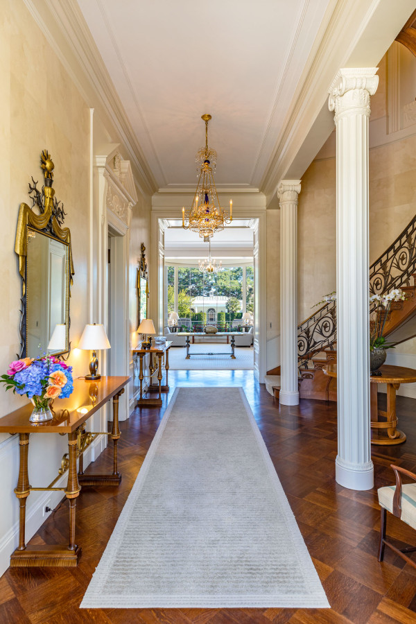 震惊上流社会 昔日首富如何陷入债务黑洞