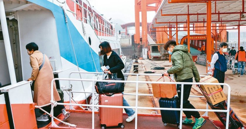 2025年逾143万名台籍旅客经小三通往返两岸 创开航25年新高