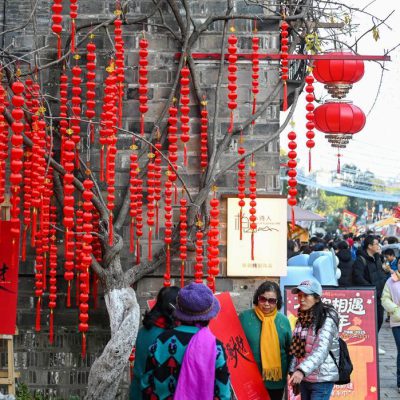 陆元旦国内游达1.42亿人次 总花费逾3800亿元