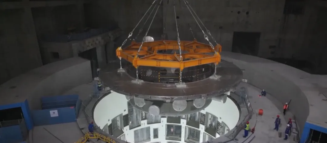 炸裂!中国拼命要拿下这场国运之战 炸裂!中国拼命要拿下这场国运之战