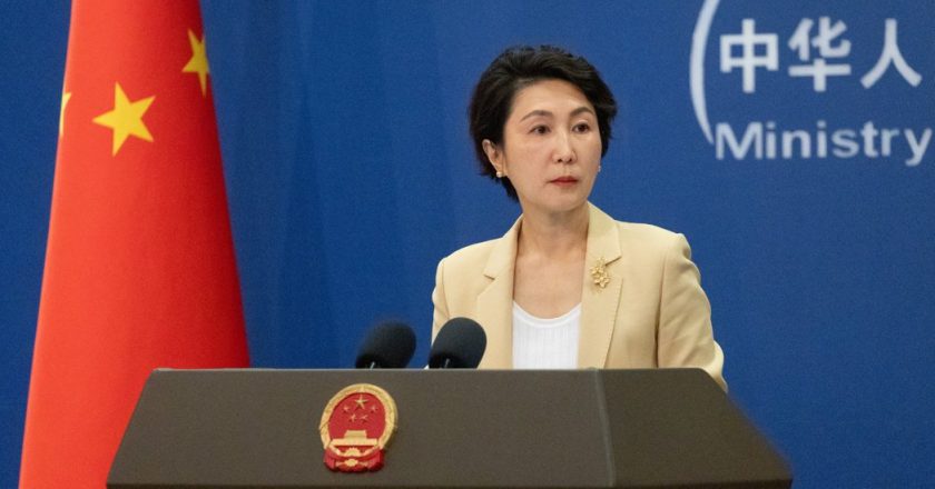 陆外交部：中国和其他国家在委内瑞拉合法权益 必须受到保护