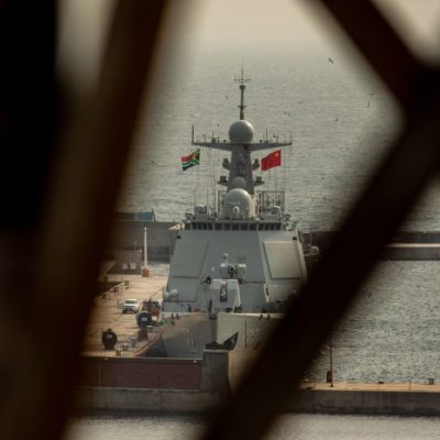 联合中俄，这国恐再激怒川普