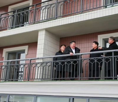 万套住宅震撼亮相 金正恩现身发声：平壤变了…