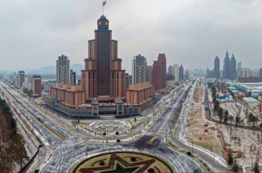 萬套住宅震撼亮相 金正恩現身發聲：平壤變了…