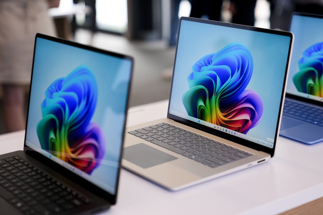 市场研究机构Omdia最新研究显示,2025年全年PC出货量达到2.795亿台,... 市场研究机构Omdia最新研究显示,2025年全年PC出货量达到2.795亿台,...