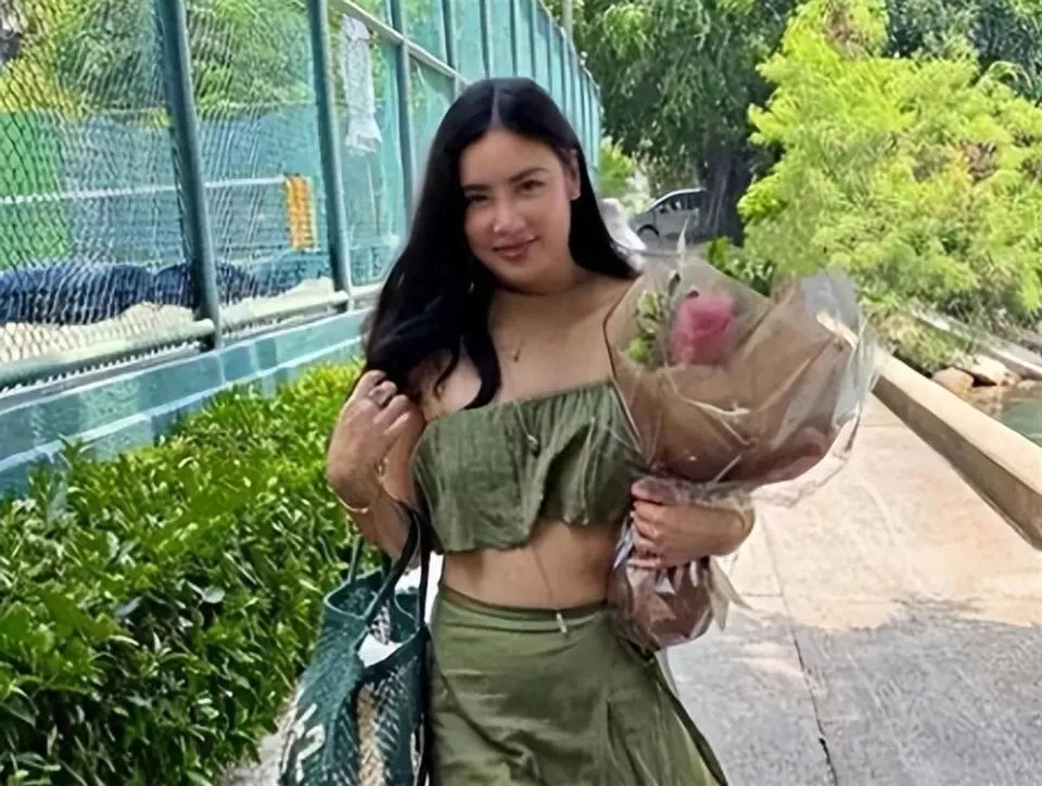 嫁黎明4年败光7亿,离婚后再嫁美国富豪,如今胖成大妈不敢认