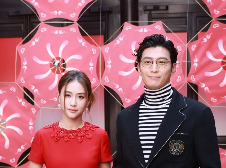 上海这一天：杨紫扛住了镜头，宋祖儿土出新花样