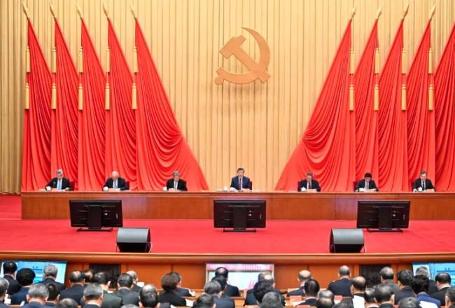 中共中纪委五次全会公报：坚决清除“两面人”