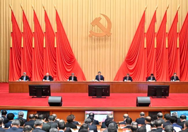 中共中纪委五次全会公报：坚决清除“两面人”