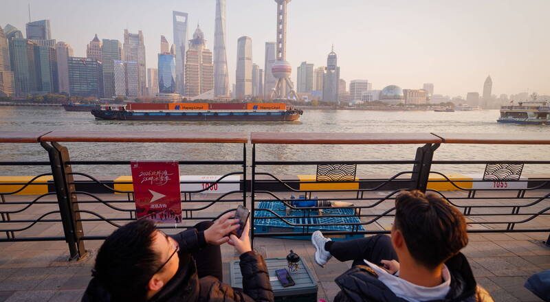 中国贸易逆差创全球历史纪录 曝3大危险信号