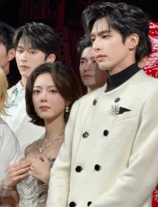 上海这一夜:唐嫣扛住了镜头,罗一舟面相变了,田栩宁胖了