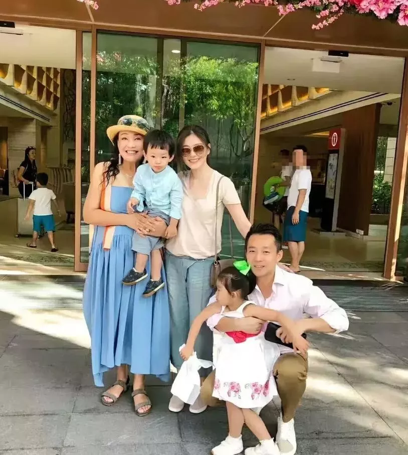 马筱梅首晒孕肚状态绝佳，新生儿性别已暗示