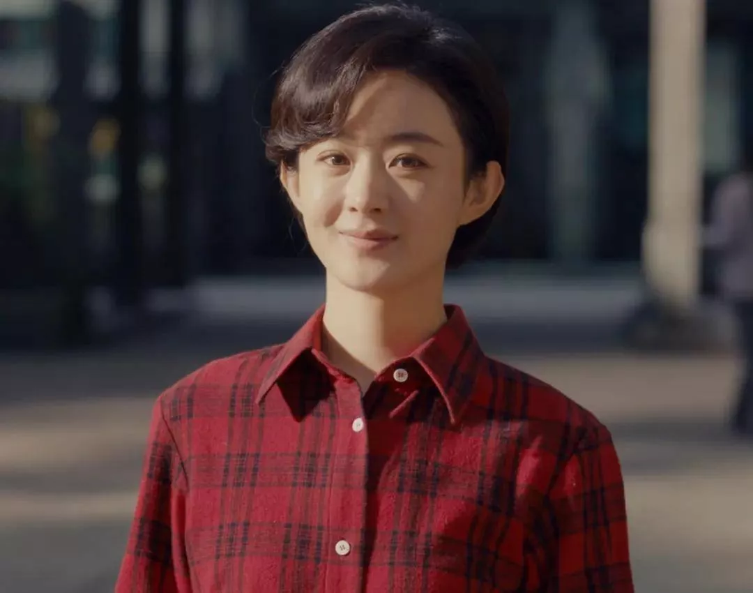 继杨幂抿嘴、刘诗诗梗脖后，赵丽颖也遭诟病！