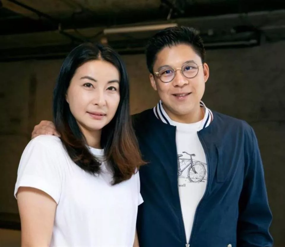 霍启刚首公开个人财产,暴露郭晶晶真实处境,让整个贵妇圈沉默了