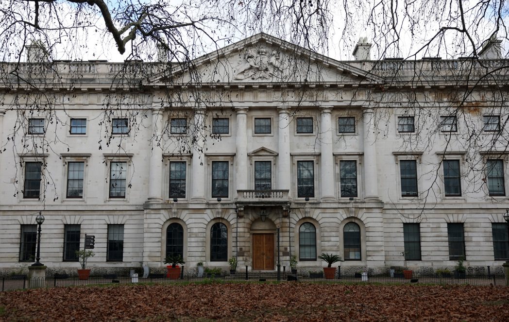 陆驻英使馆新馆舍的新址,原为英国皇家铸币厂。(新华社) 陆驻英使馆新馆舍的新址,原为英国皇家铸币厂。(新华社)