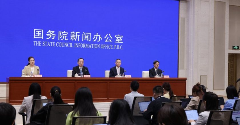 陆工信部:加快突破人形机器人训练晶片 并已启动第二阶段6G技术试验