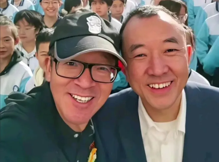 给他下聘书,俞敏洪开价150万 给他下聘书,俞敏洪开价150万