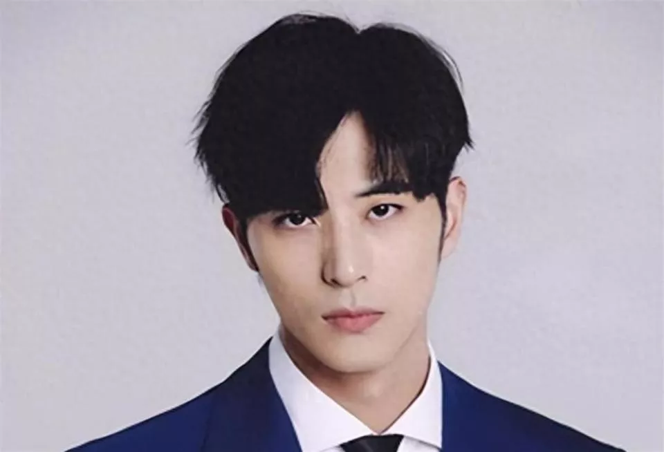 绿了张天爱,渣了古力娜扎,如今又曝新恋情,他到底有什么魅力