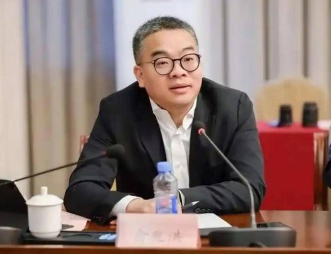 浙江48岁亿万富豪去世！每天都要跑10公里