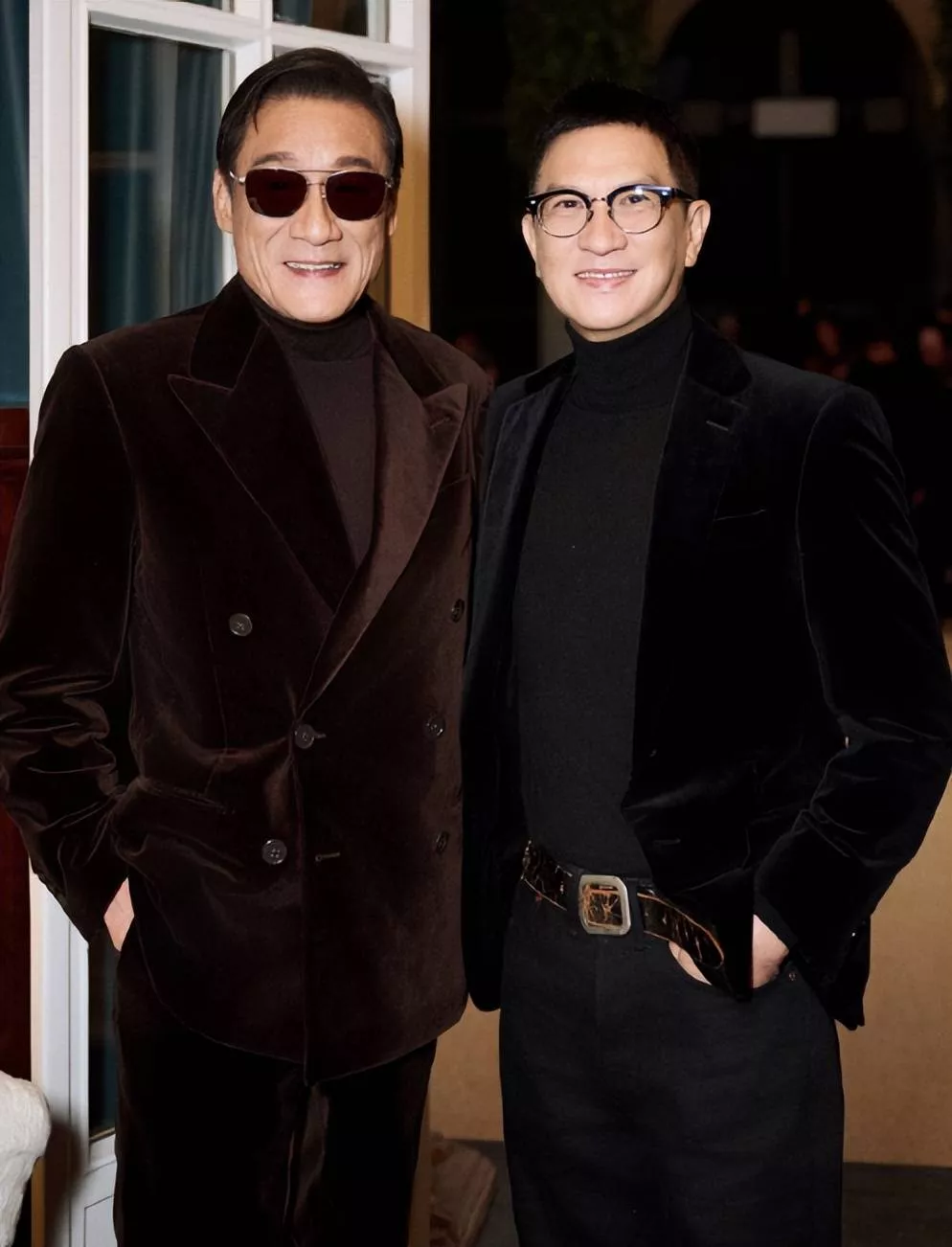 外媒的镜头好真实啊，43岁贾玲最新状态