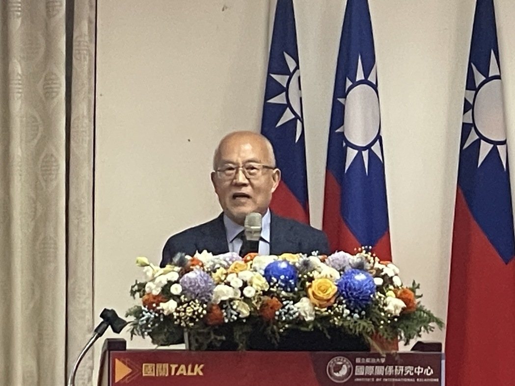 吴国光去年12月12日在政大国关中心一场专题演讲中即提出习近平的「史达林逻辑」:... 吴国光去年12月12日在政大国关中心一场专题演讲中即提出习近平的「史达林逻辑」:...