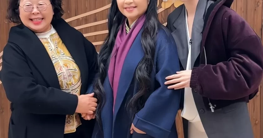 沈梦辰带婆婆追星殷秀梅,更搞笑的是那英称呼杜海涛妈妈为"阿姨"