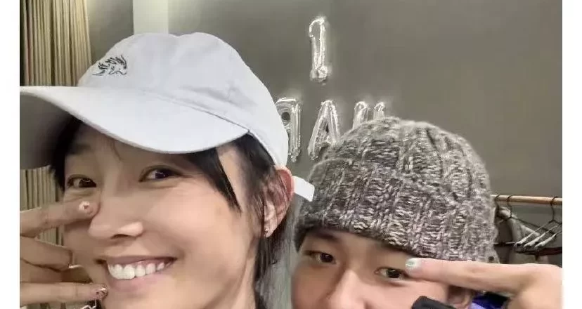 元宝18岁了,白百何晒和儿子照片,网友都表示像爸爸更帅一些