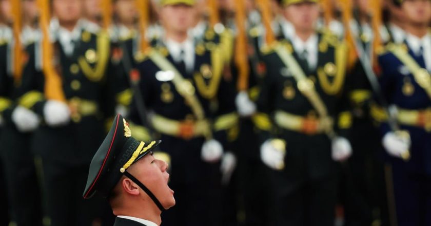 解放军报:查处张又侠是清除绊脚石 吁全军随时准备打仗