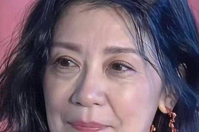 明星无滤镜后 贾静雯苍老 王菲憔悴 王一博和陈奕迅傻傻分不清
