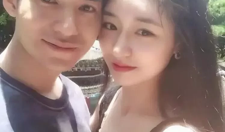赵本山18对徒弟夫妻现状:文松老婆貌美如花